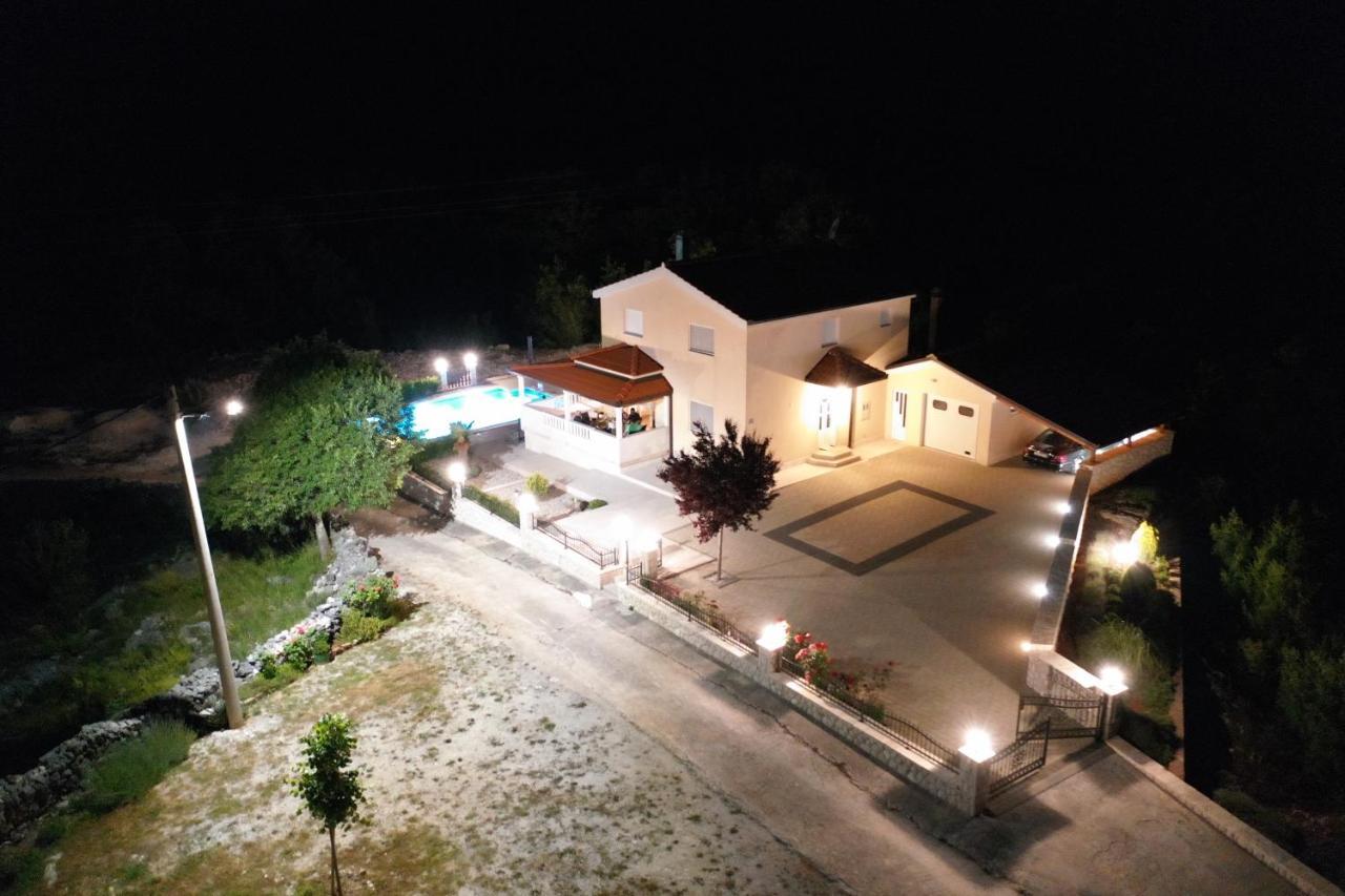 Villa Secret Beauty With Saltwater Pool Imotski Exterior photo